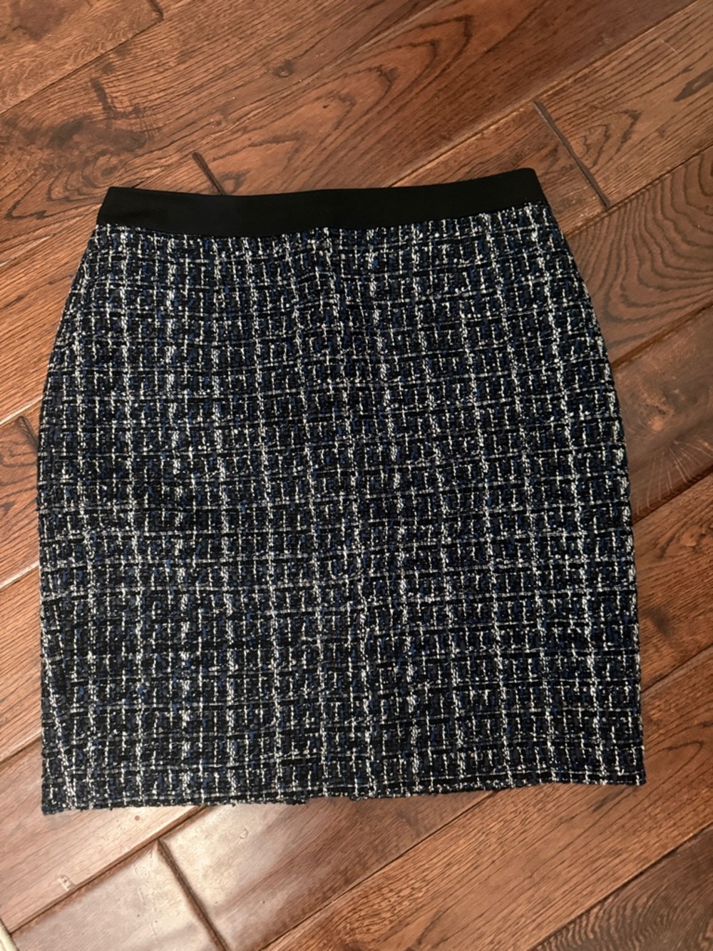 White House Black Market Navy and Black Tweed Pencil Skirt